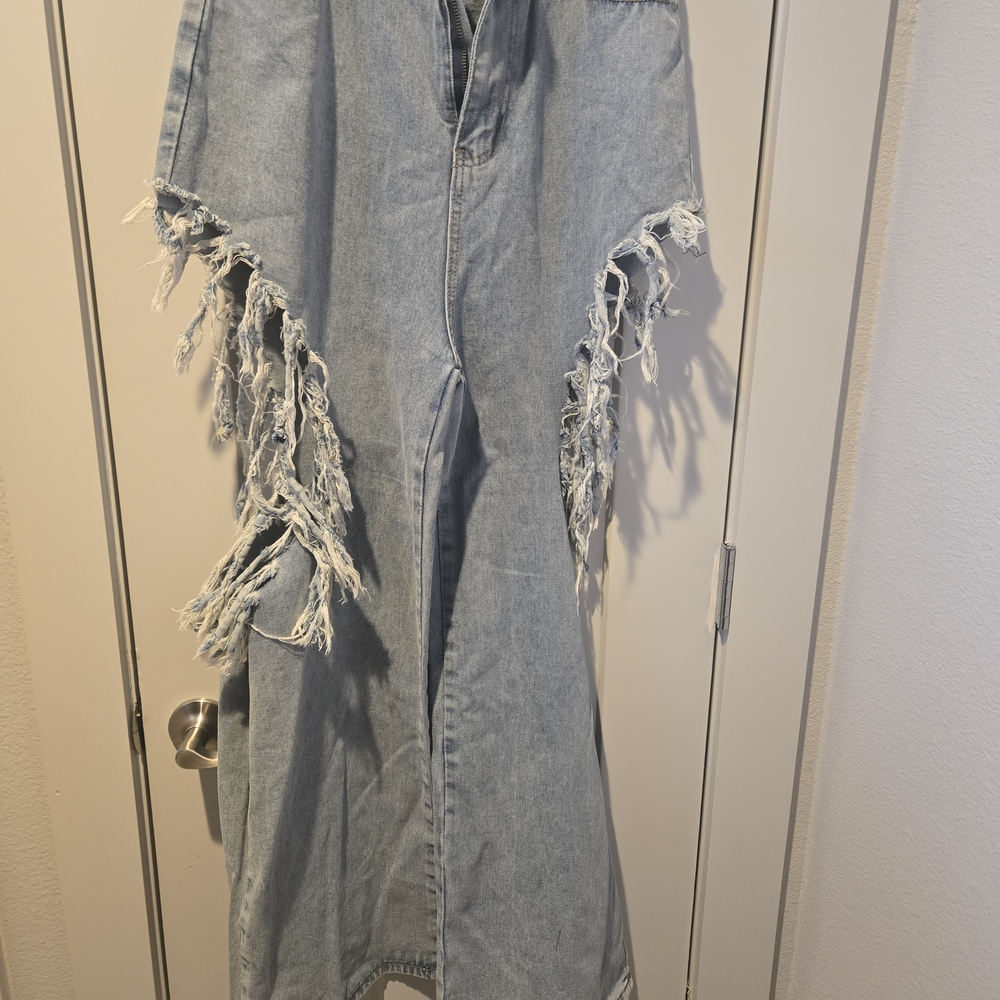 Frayed Light Blue Women's Jeans